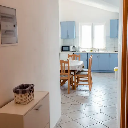 Διαμέρισμα Gloria *