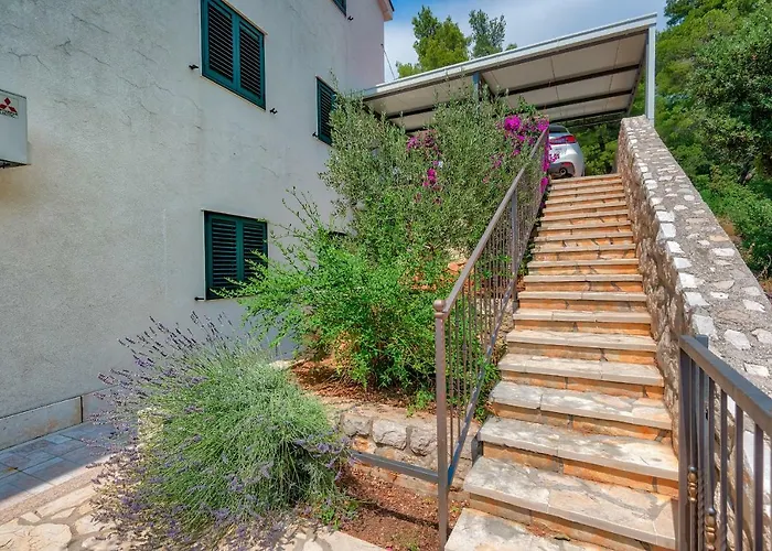 Lägenhet Gloria Potomje