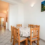 Gloria Apartment *